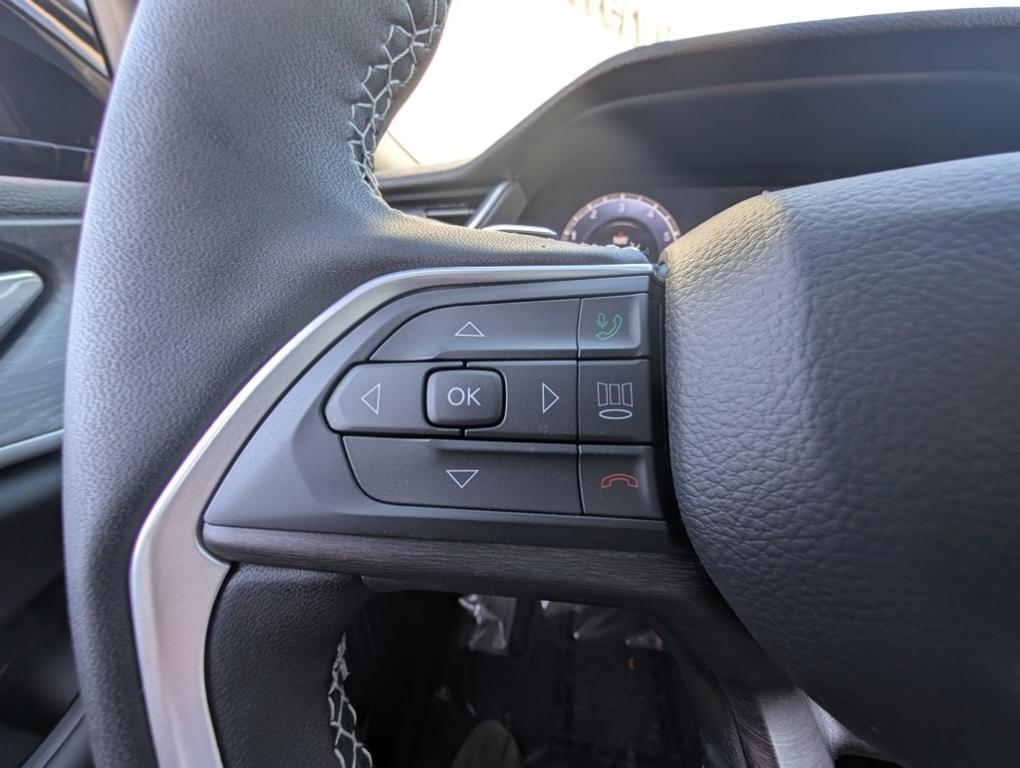 new 2025 Jeep Grand Cherokee car, priced at $44,010