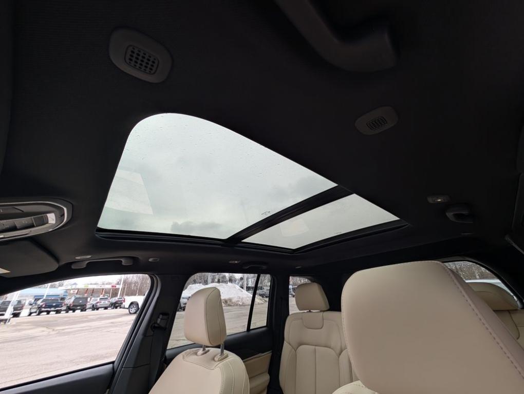 new 2026 Jeep Grand Cherokee car, priced at $49,210