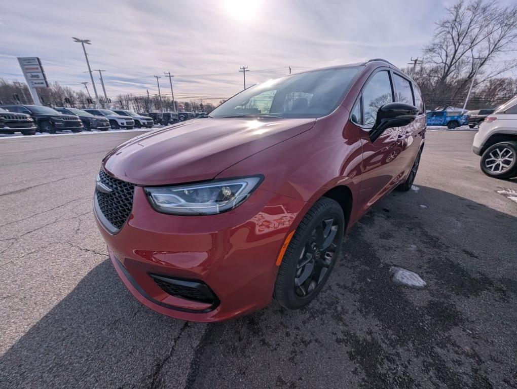 new 2026 Chrysler Pacifica car, priced at $51,955
