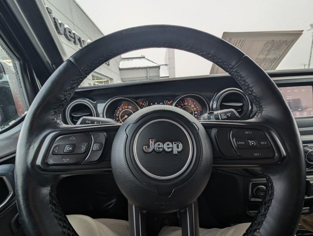 used 2022 Jeep Wrangler Unlimited car, priced at $27,500