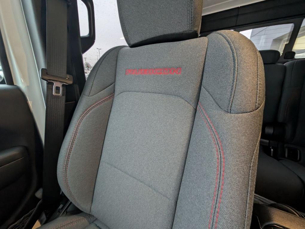 new 2026 Jeep Gladiator car, priced at $52,840