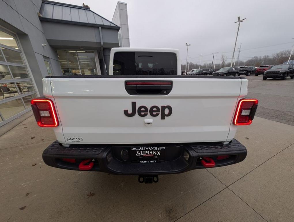 new 2026 Jeep Gladiator car, priced at $52,840