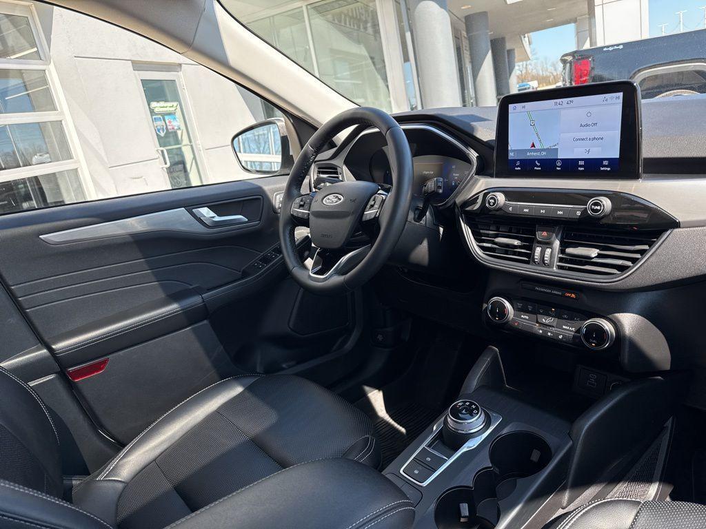 used 2022 Ford Escape car, priced at $23,500