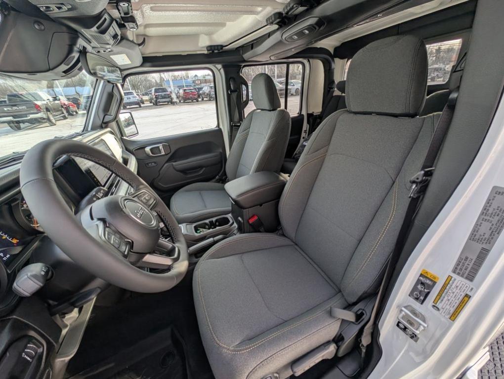 new 2026 Jeep Gladiator car, priced at $44,825