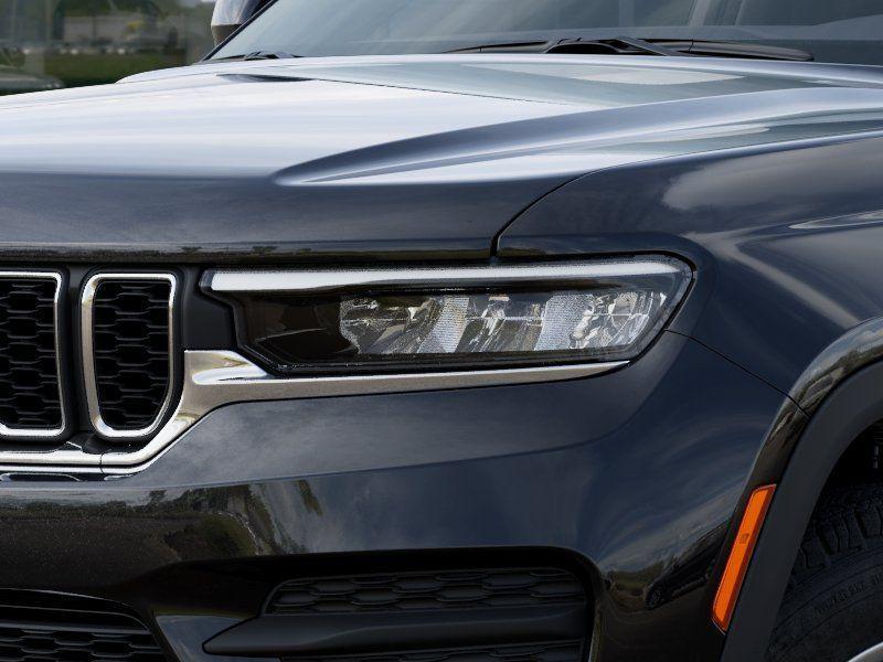 new 2026 Jeep Grand Cherokee car, priced at $41,080