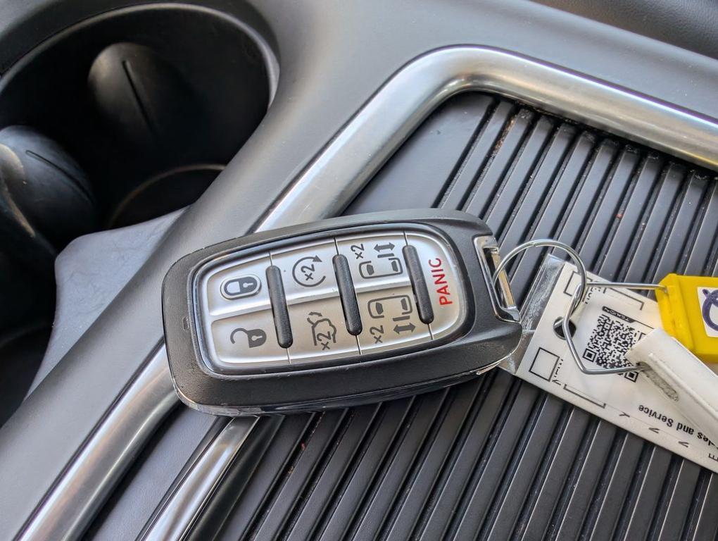 used 2024 Chrysler Pacifica car, priced at $27,994