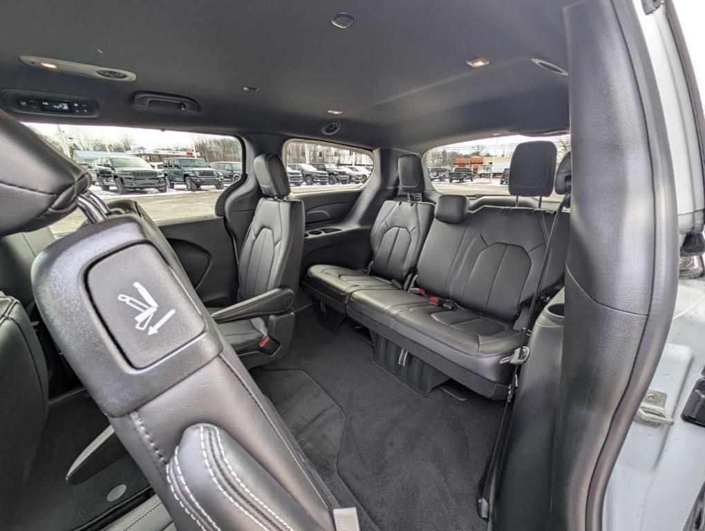 new 2026 Chrysler Pacifica car, priced at $43,905