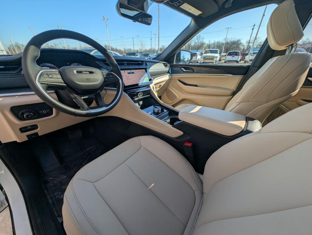 new 2026 Jeep Grand Cherokee car, priced at $48,483