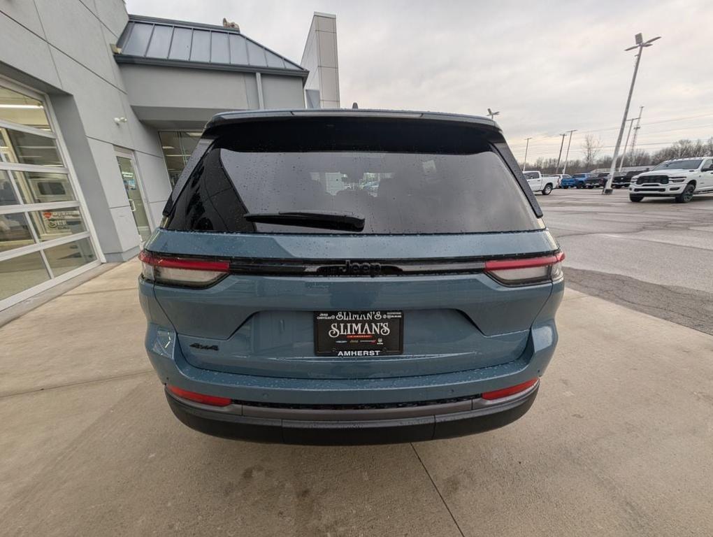 new 2026 Jeep Grand Cherokee car, priced at $47,353