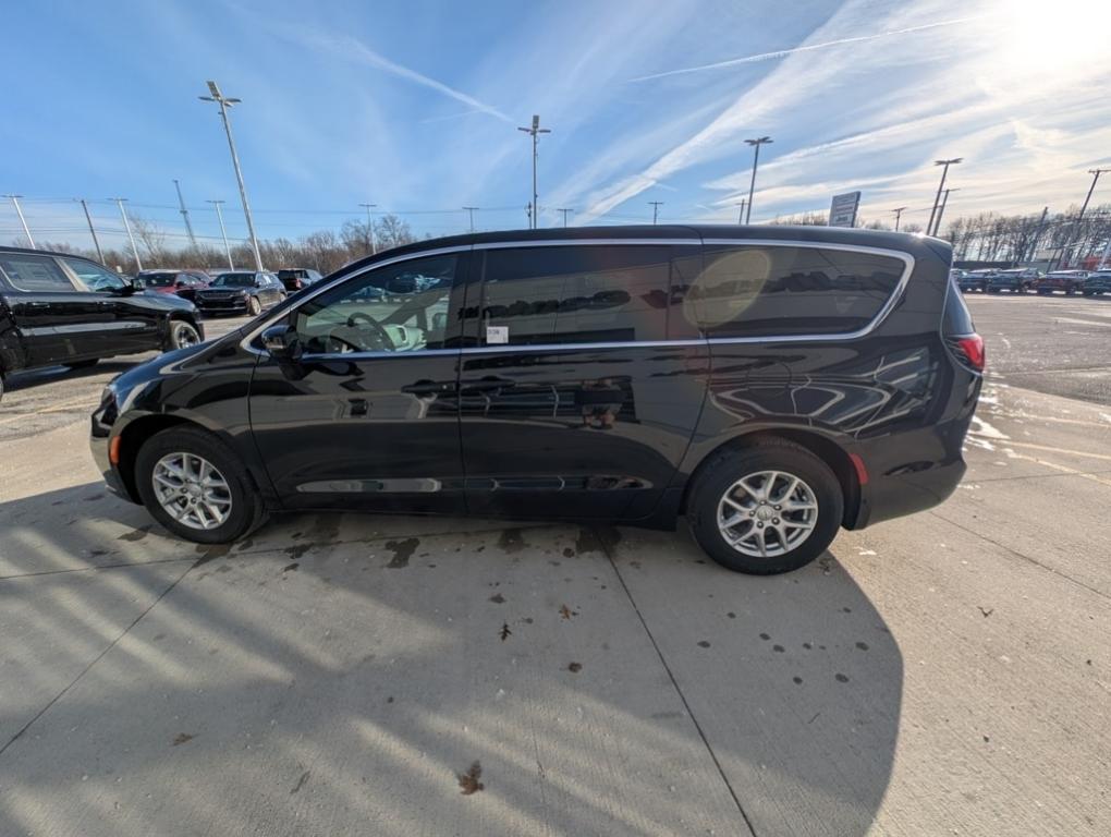 new 2026 Chrysler Pacifica car, priced at $41,584