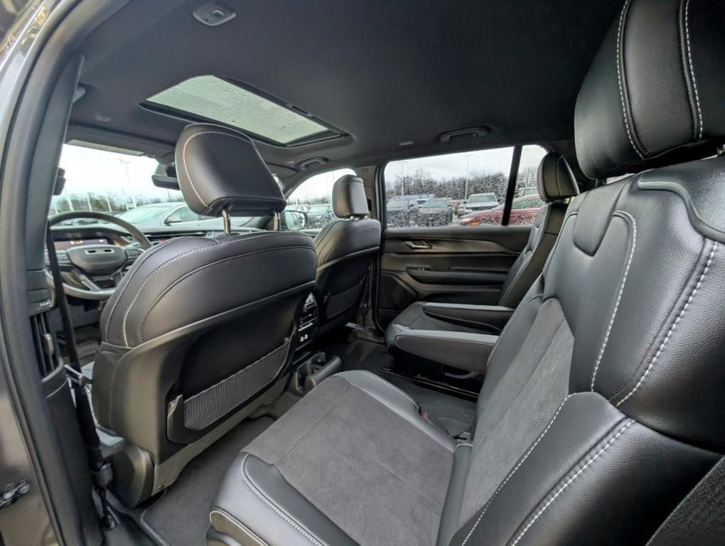 new 2025 Jeep Grand Cherokee L car, priced at $40,980