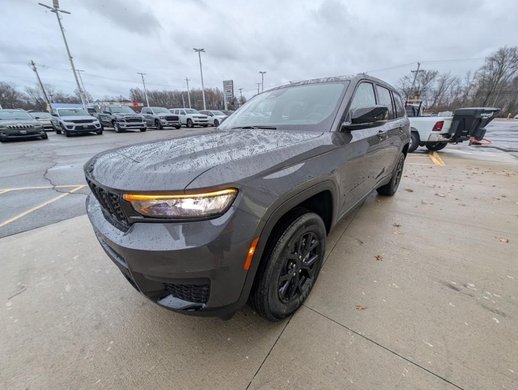 new 2025 Jeep Grand Cherokee L car, priced at $40,980
