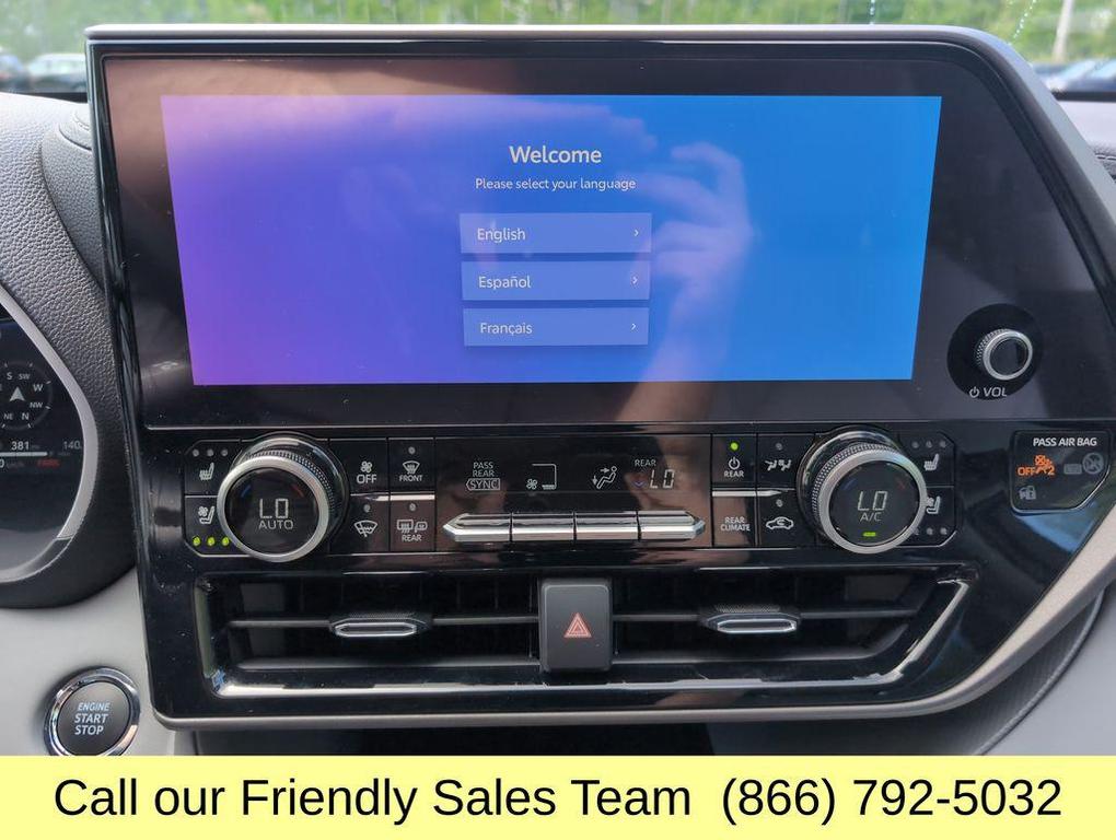 used 2023 Toyota Highlander car, priced at $42,985