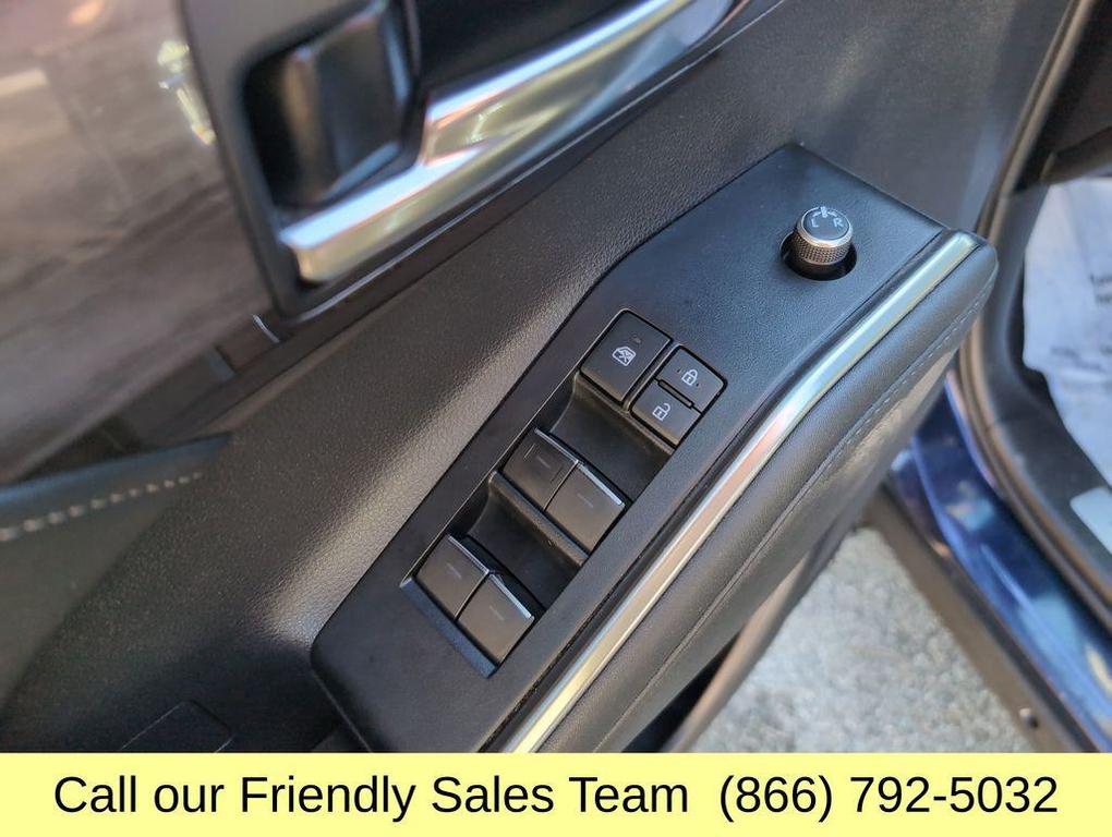 used 2021 Toyota Highlander car, priced at $30,991