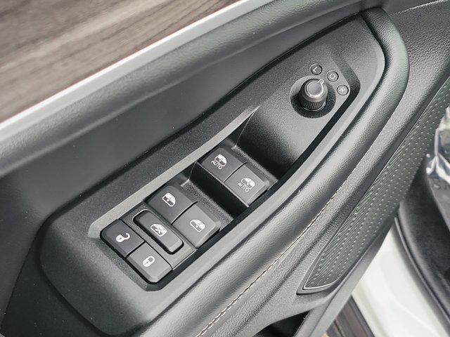 used 2025 Jeep Grand Cherokee car, priced at $41,985