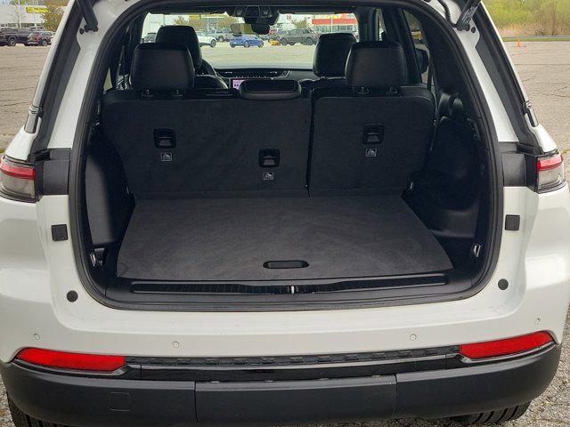 used 2025 Jeep Grand Cherokee car, priced at $41,985