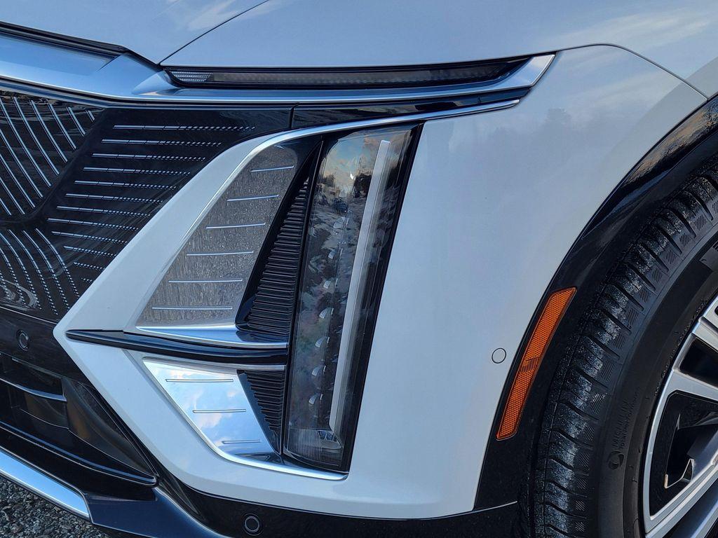 new 2025 Cadillac LYRIQ car, priced at $65,110