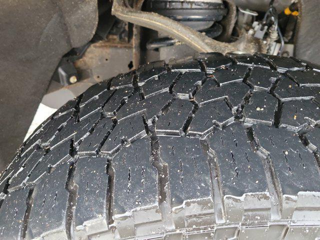 used 2023 GMC Sierra 1500 car, priced at $35,992