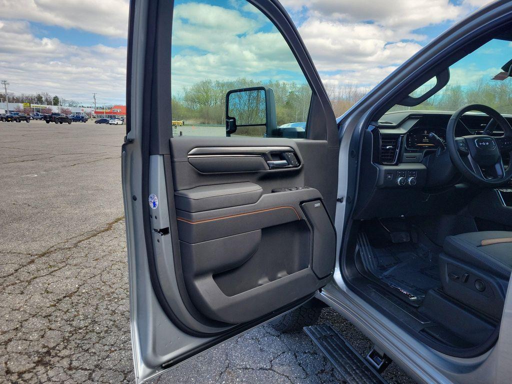 new 2026 GMC Sierra 2500 car, priced at $89,240