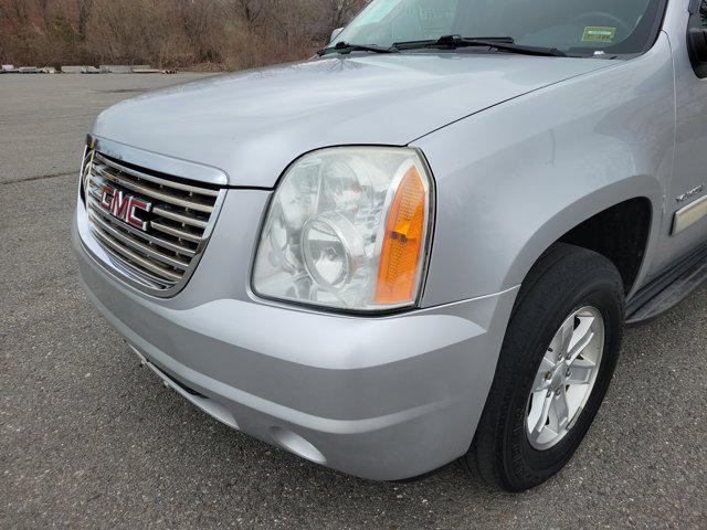 used 2013 GMC Yukon car, priced at $8,950