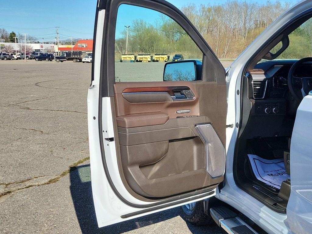 new 2026 GMC Sierra 1500 car, priced at $73,065