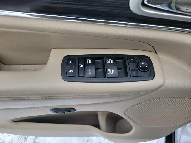 used 2021 Jeep Grand Cherokee car, priced at $26,994