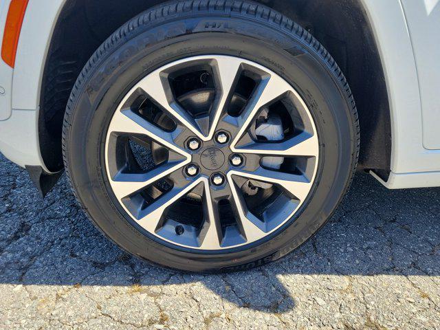 used 2025 Jeep Grand Cherokee car, priced at $46,881