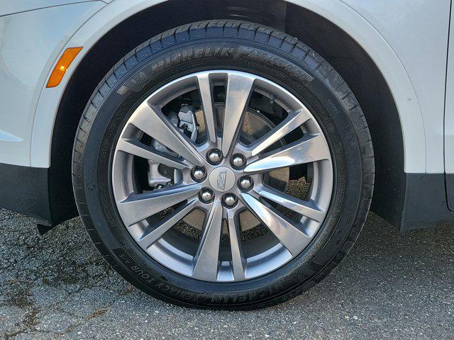 used 2025 Cadillac XT5 car, priced at $43,985