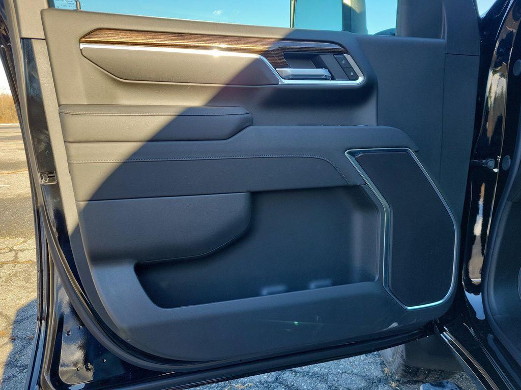 new 2026 GMC Sierra 3500 car, priced at $75,690