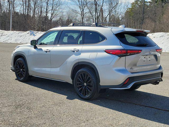 used 2023 Toyota Highlander car, priced at $35,981