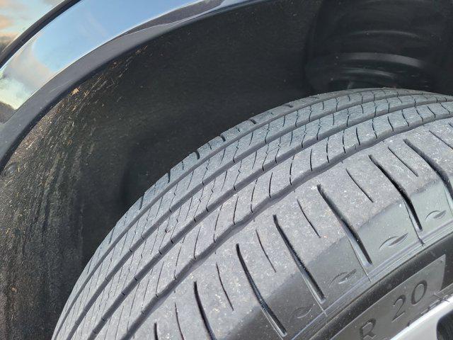 used 2025 Cadillac XT6 car, priced at $45,985