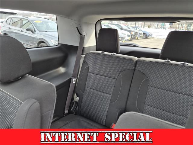 used 2023 GMC Acadia car, priced at $28,900