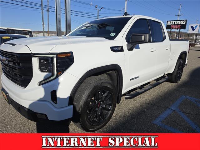 used 2023 GMC Sierra 1500 car, priced at $40,550