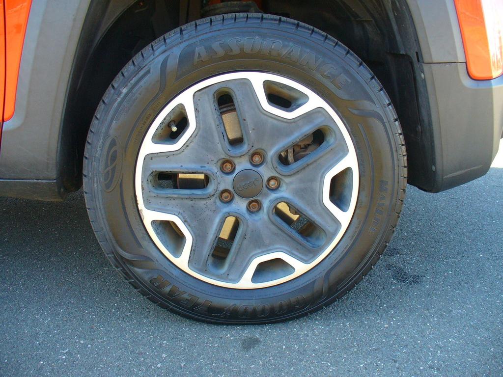 used 2015 Jeep Renegade car, priced at $12,900