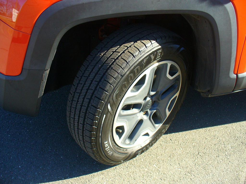 used 2015 Jeep Renegade car, priced at $12,900