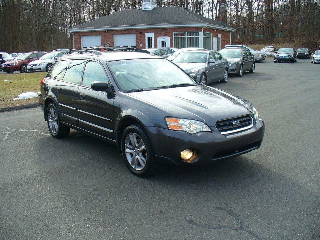 used 2007 Subaru Legacy car, priced at $6,950