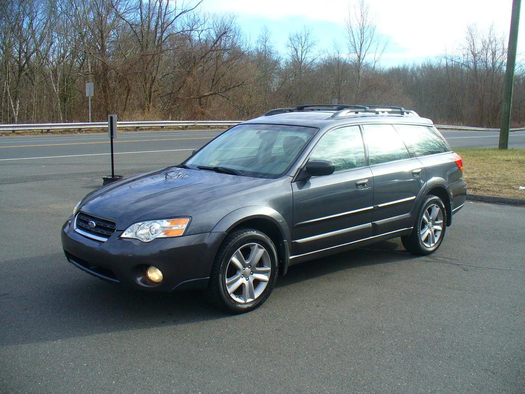 used 2007 Subaru Legacy car, priced at $6,950