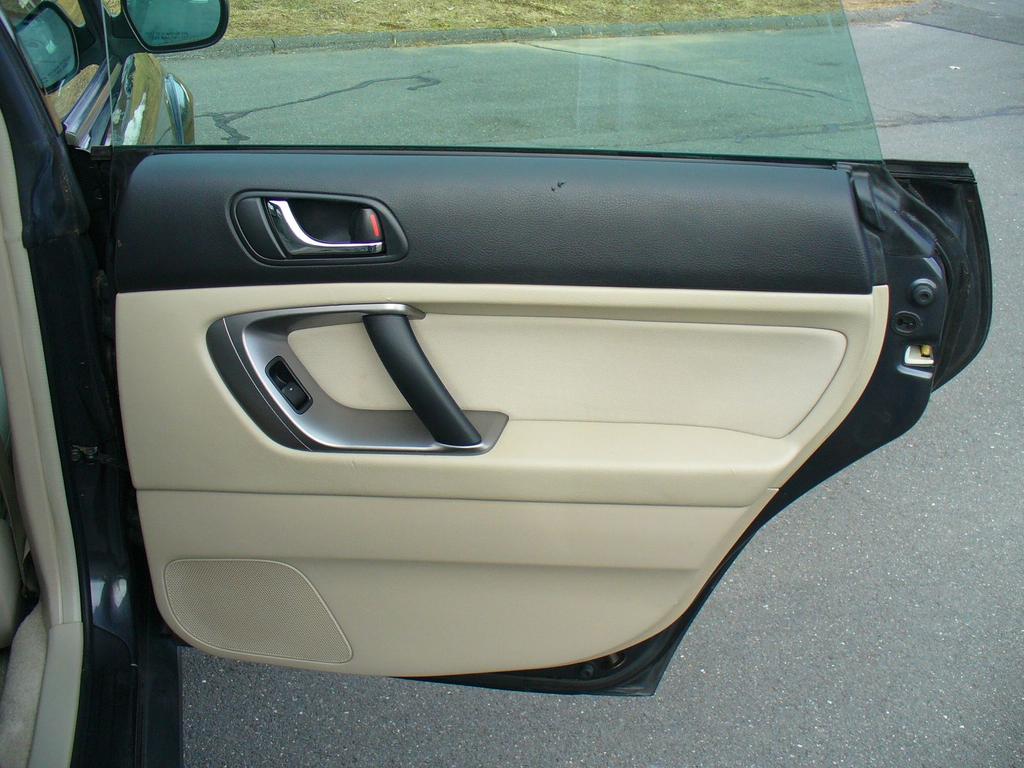 used 2007 Subaru Legacy car, priced at $6,950