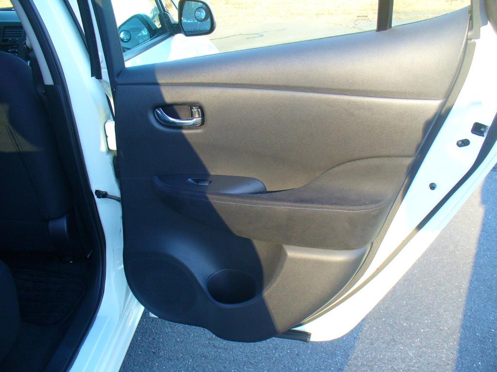 used 2015 Nissan Leaf car, priced at $7,650