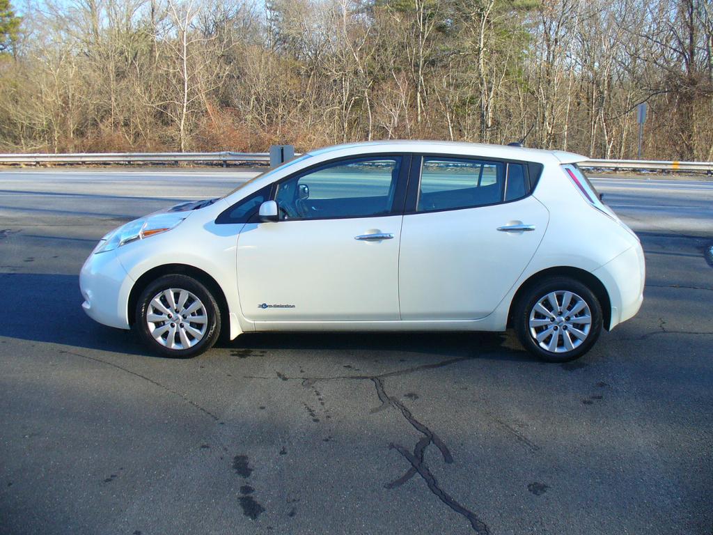 used 2015 Nissan Leaf car, priced at $7,650