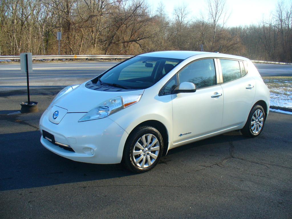 used 2015 Nissan Leaf car, priced at $7,650