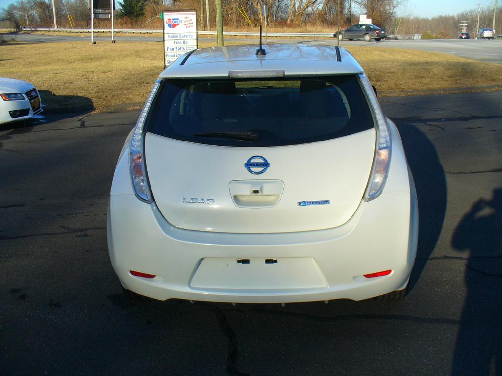 used 2015 Nissan Leaf car, priced at $7,650