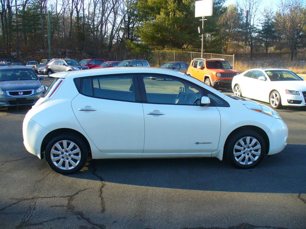 used 2015 Nissan Leaf car, priced at $7,650