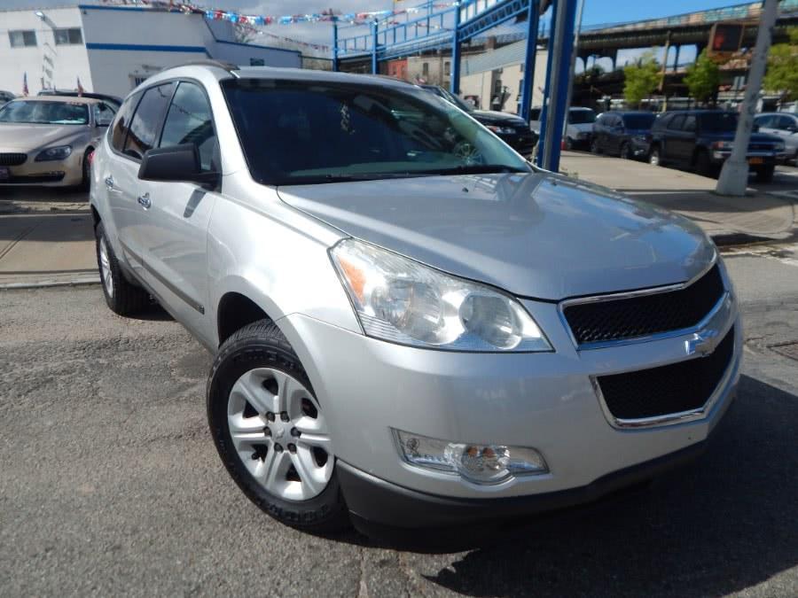 used 2010 Chevrolet Traverse car, priced at $4,899