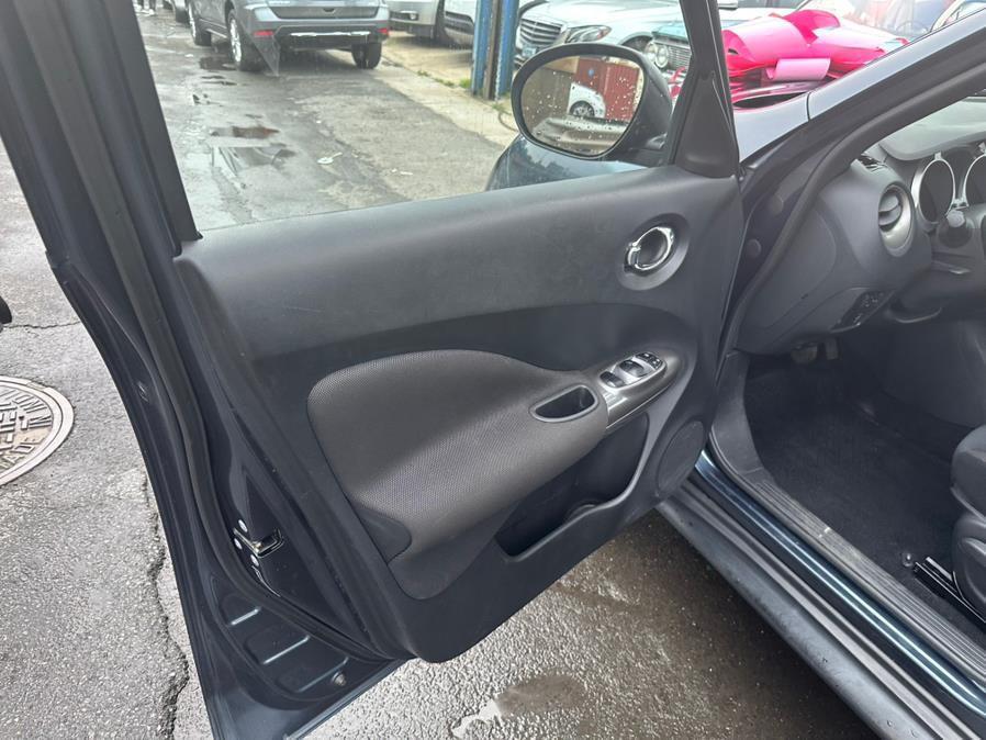 used 2011 Nissan Juke car, priced at $5,999