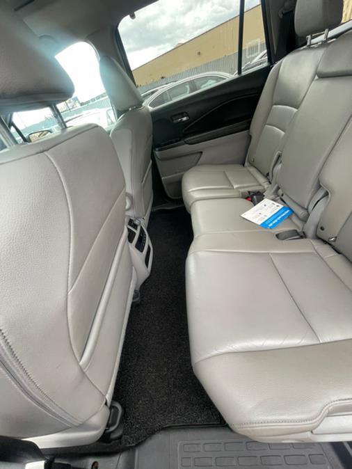 used 2016 Honda Pilot car, priced at $15,999