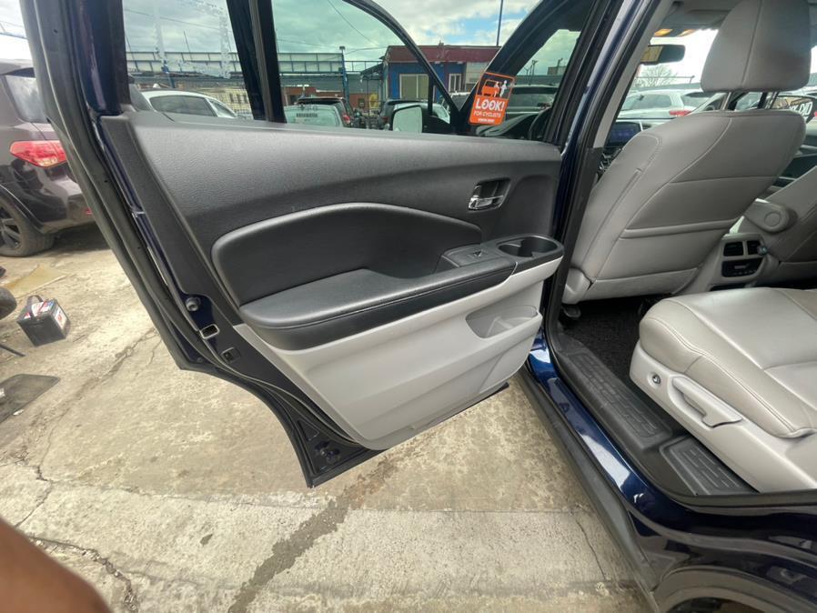 used 2016 Honda Pilot car, priced at $15,999