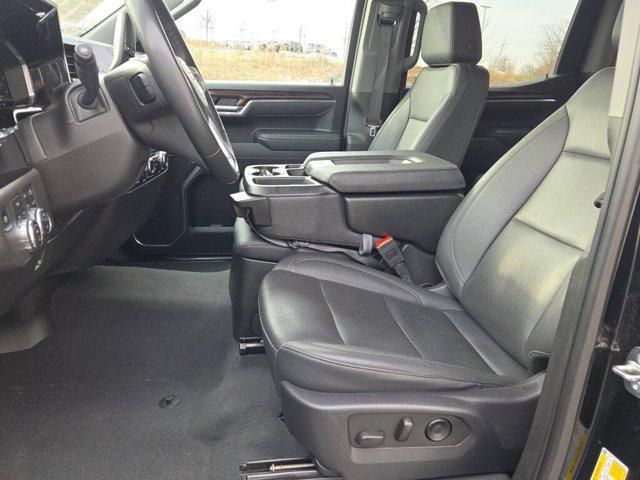 used 2025 GMC Sierra 1500 car, priced at $43,000