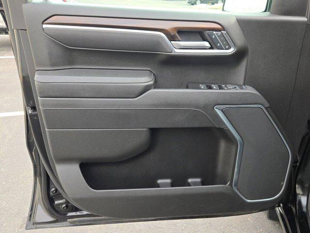 used 2025 GMC Sierra 1500 car, priced at $43,000