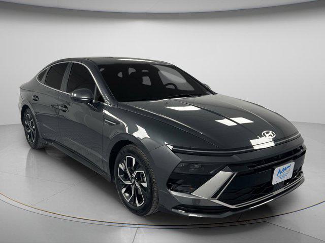 used 2025 Hyundai Sonata car, priced at $27,995